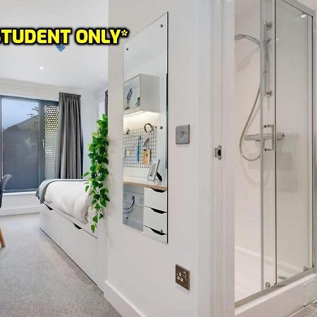 Student Only Zeni Ensuite Rooms, Colchester Exterior foto